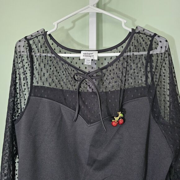 Unique Vintage Black Polka Dot Mesh 3/4 Sleeve Fitted Blouse Cherry Brooch 1X 16 - Picture 5 of 6